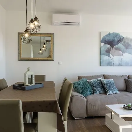 Luxury Ivana Apartman Trogir