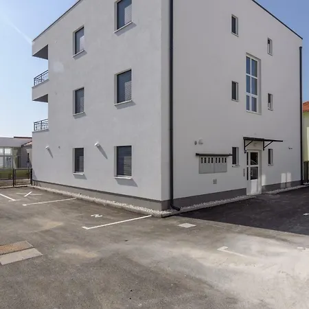 Luxury Ivana Apartman Trogir